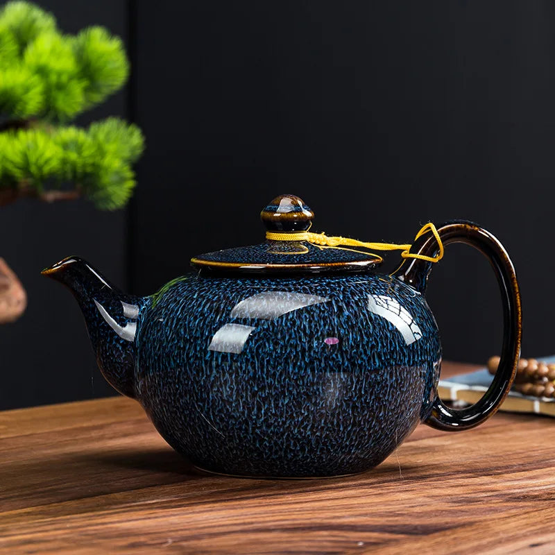 GoldBrew™  Capacity Ceramic Teapot.